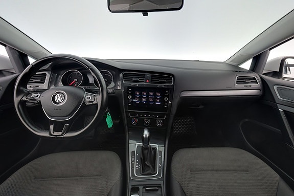Volkswagen Golf VII 13 of 19