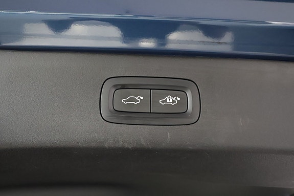 Renault Megane E-Tech 23 of 23