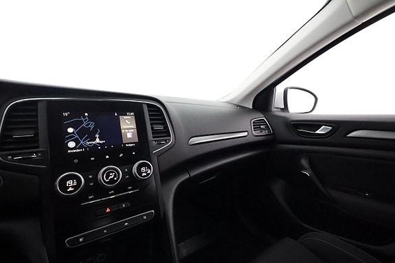 Renault Megane E-Tech 19 of 23