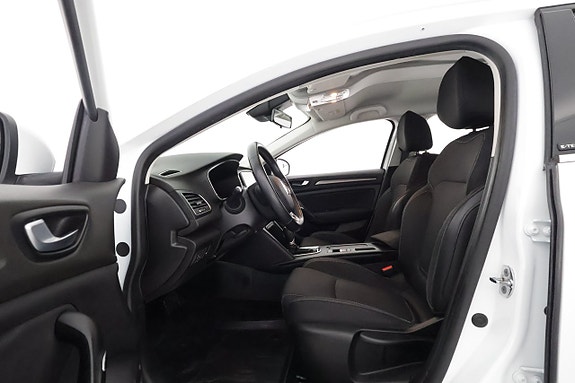 Renault Megane E-Tech 10 of 23