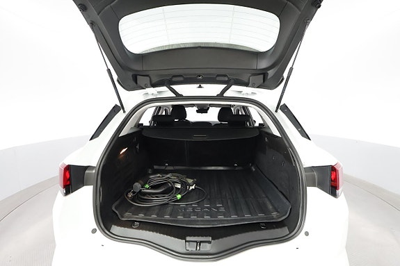 Renault Megane E-Tech 22 of 23