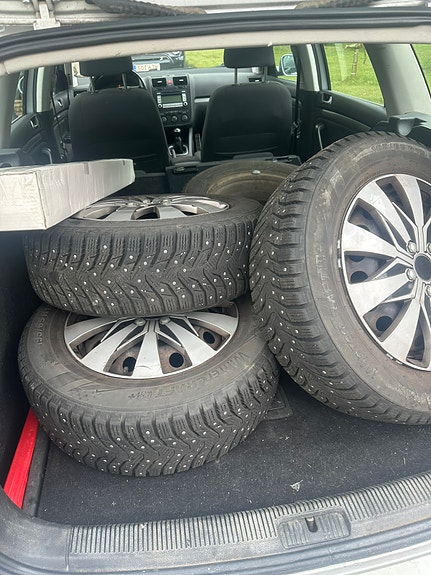 Volkswagen Golf V 7 of 7