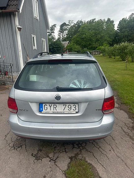 Volkswagen Golf V 4 of 5