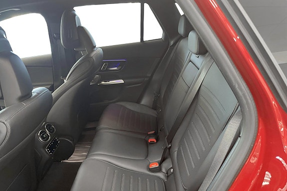 Mercedes-Benz GLC300 de 10 of 11