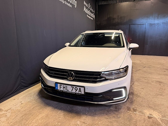 Volkswagen Passat 3 of 5