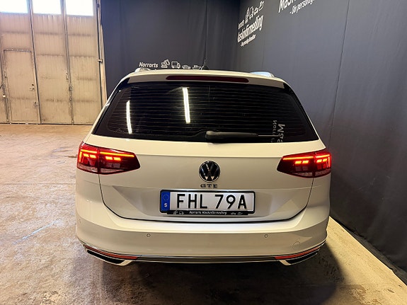 Volkswagen Passat 5 of 5