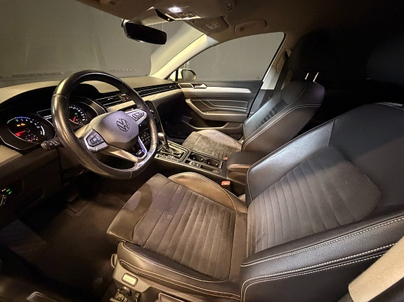 Volkswagen Passat 10 of 13