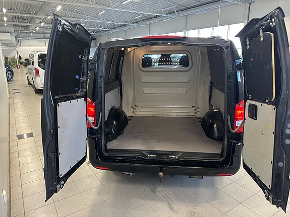 Mercedes-Benz Vito 119 11 of 14