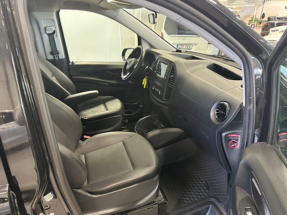 Mercedes-Benz Vito 119 8 of 14