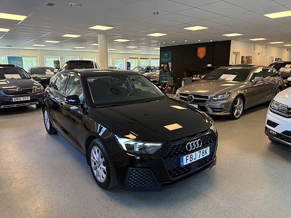 Audi A1 3 of 5