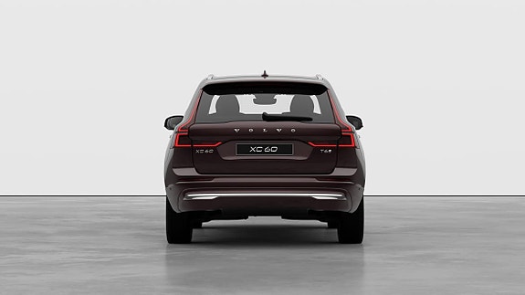 Volvo XC60 3 of 17