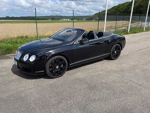 Bentley Continental GTC 3 of 5