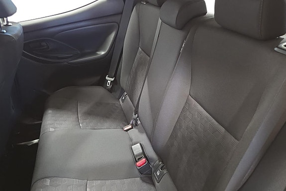 Toyota Yaris 19 of 20