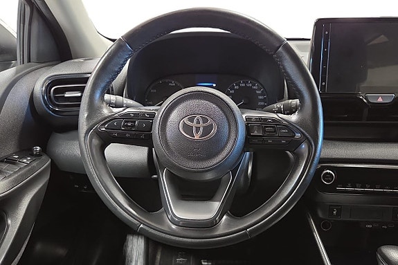 Toyota Yaris 12 of 20