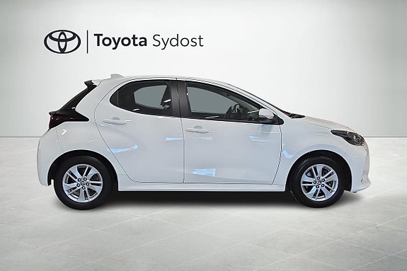 Toyota Yaris 16 of 20