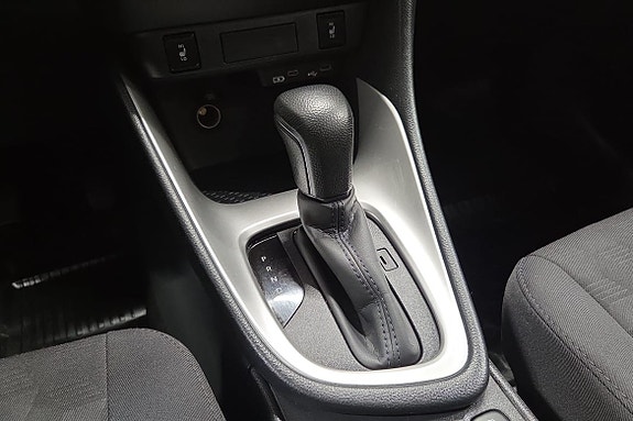 Toyota Yaris 20 of 20