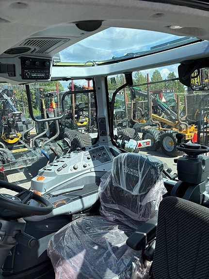 Valtra N135 Active med Kesla 124HD Skogsvagn 11 of 11