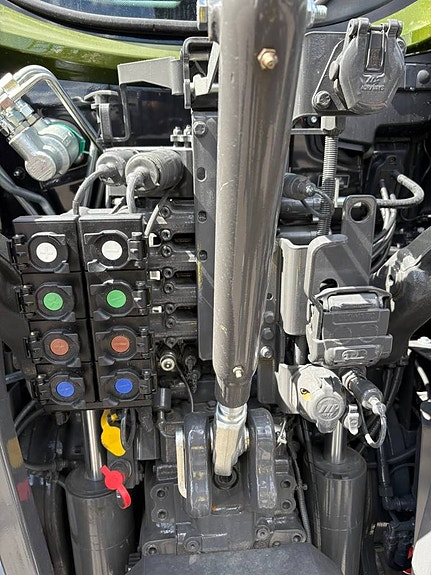Valtra N135 Active med Kesla 124HD Skogsvagn 10 of 11