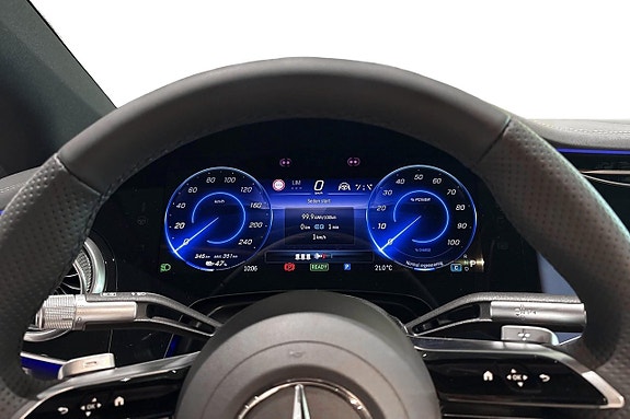 Mercedes-Benz EQS500 7 of 17