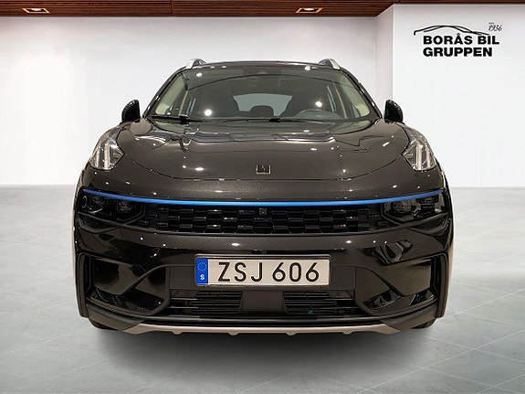 Lynk & Co 01 8 of 15
