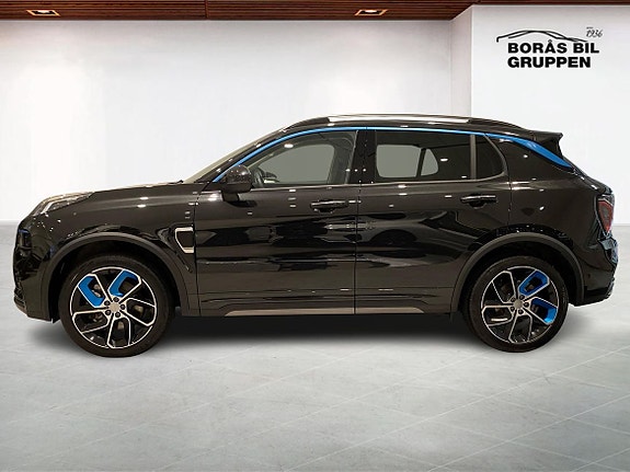 Lynk & Co 01 3 of 15