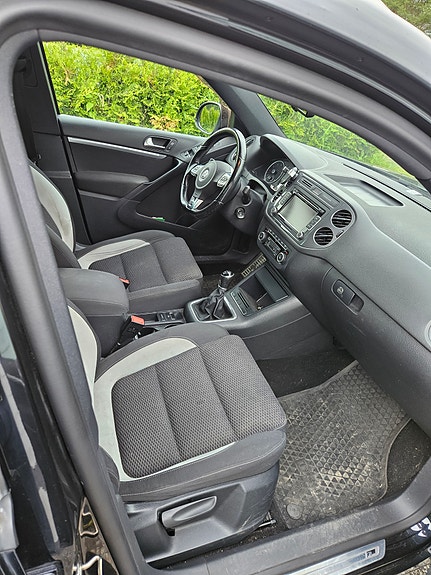 Volkswagen Tiguan 4 of 5