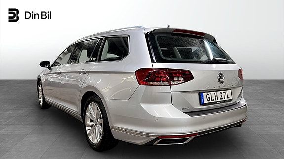 Volkswagen Passat 3 of 5