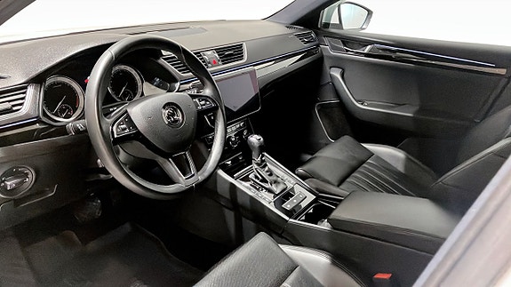 Skoda Superb 7 of 12