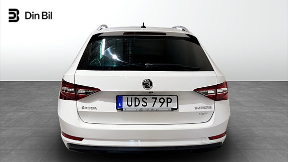 Skoda Superb 5 of 12