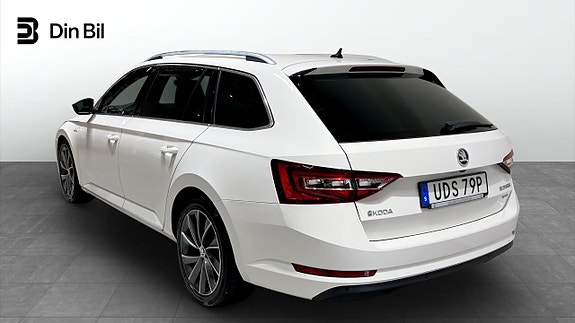Skoda Superb 3 of 12