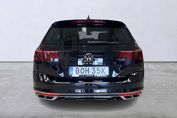 Volkswagen Passat 5 of 5