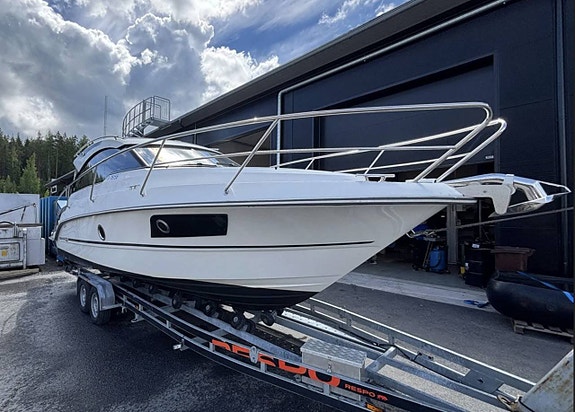 Grandezza 28 OC / Volvo Penta 270HK från 2020 / 9 120 kr/mån 4 of 5