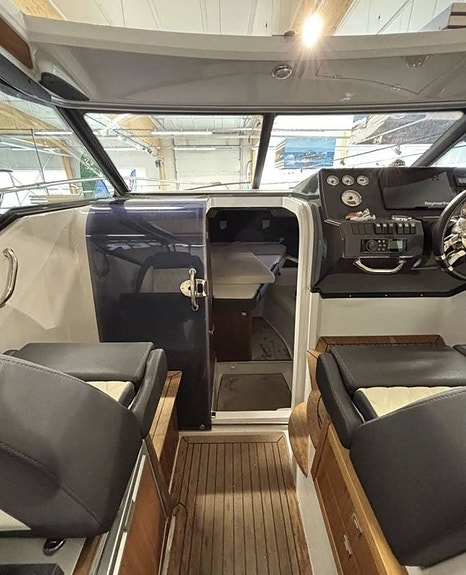 Grandezza 28 OC / Volvo Penta 270HK från 2020 / 9 120 kr/mån 7 of 12