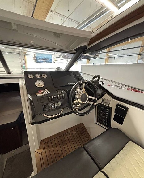 Grandezza 28 OC / Volvo Penta 270HK från 2020 / 9 120 kr/mån 5 of 5