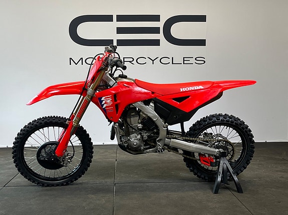 Honda CRF 450 2 of 4