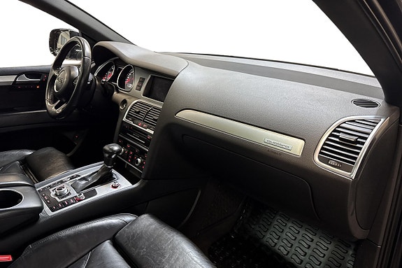 Audi Q7 9 of 21