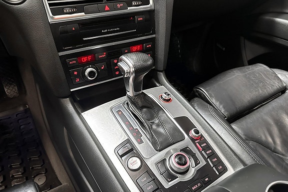 Audi Q7 12 of 21