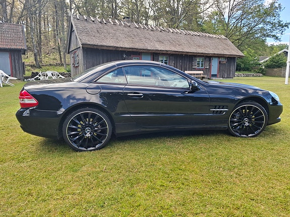 Mercedes-Benz SL350 5 of 5