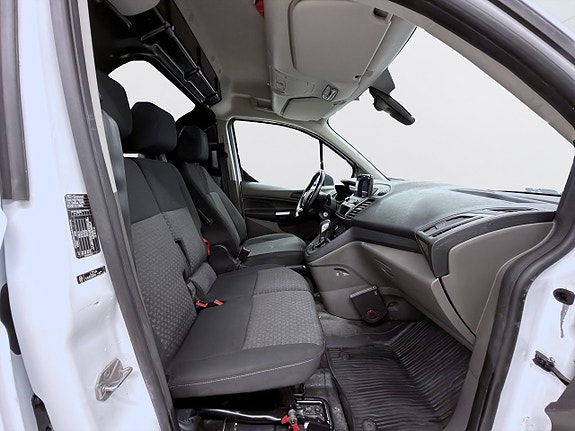 Ford Transit Connect 10 of 15