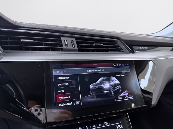 Audi Q8 21 of 21