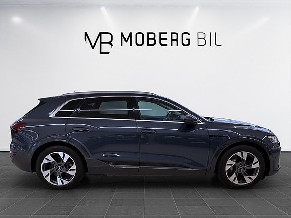 Audi Q8 5 of 21