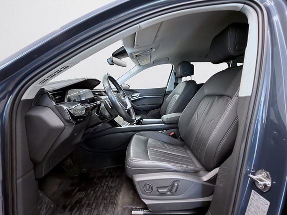 Audi Q8 13 of 21