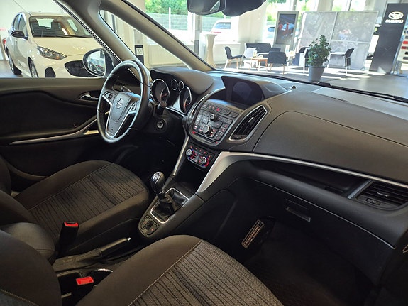 Opel Zafira Tourer 15 of 18