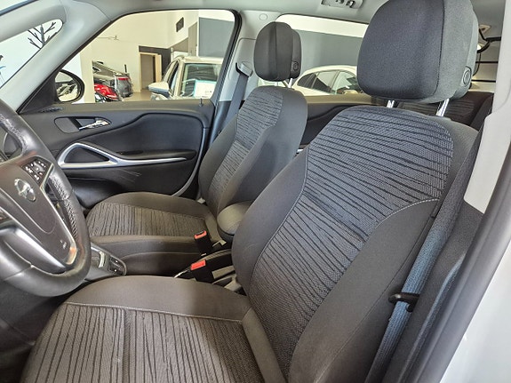 Opel Zafira Tourer 13 of 18