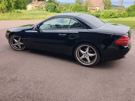Mercedes-Benz SL500 5 of 5