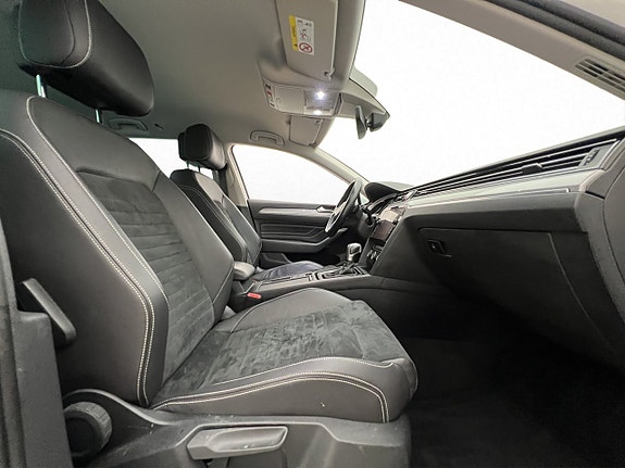 Volkswagen Passat 29 of 30