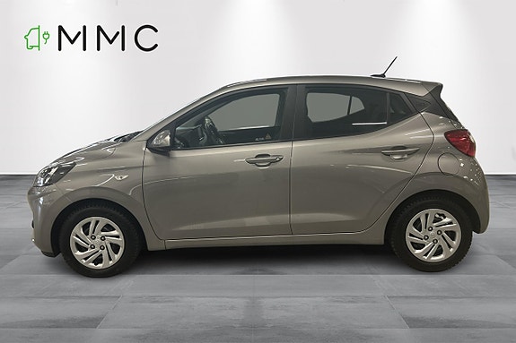 Hyundai i10 3 of 5