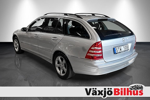 Mercedes-Benz C180 3 of 5