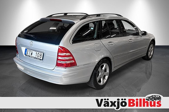 Mercedes-Benz C180 2 of 5