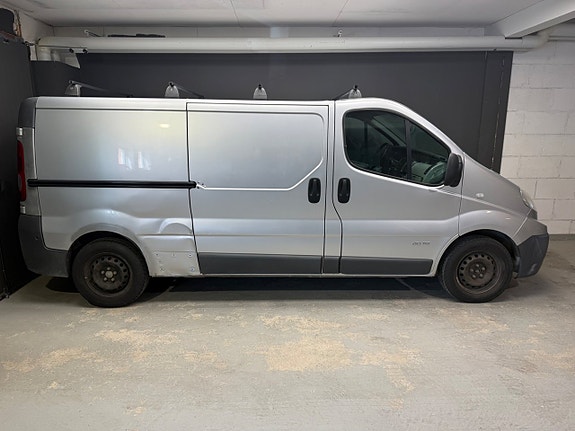 Renault Trafic 2 of 5